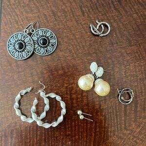 Lot of 6 Pair Pierced Earrings Hoops, Roman, Silver Tone, Gold Tone, Black Stone